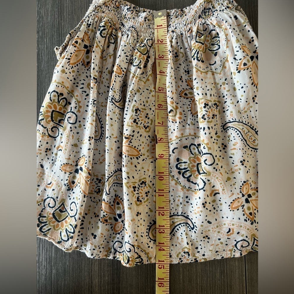 Patrons of Peace cream paisley bohemian cropped flowy tank top rayon - Picture 5 of 11
